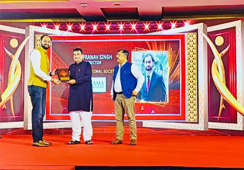 Dr. Pranav Singh was honored by Respect Minister Shri Nitin